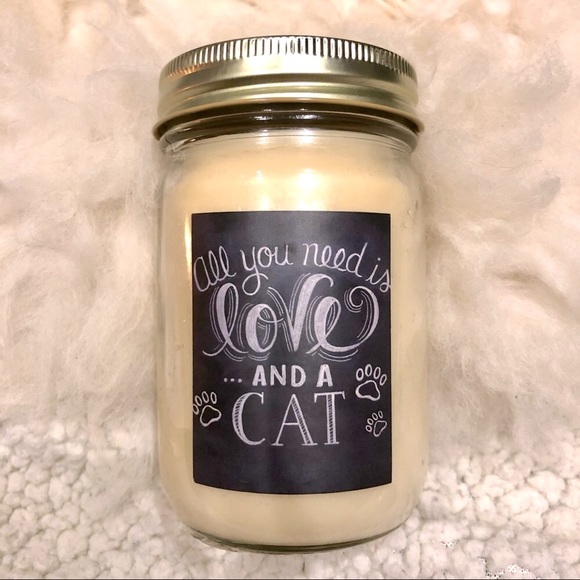 All You Need Is Love And A Cat Glass Jar Clean Linen Fragrance Scented Candle - Picture 1 of 6